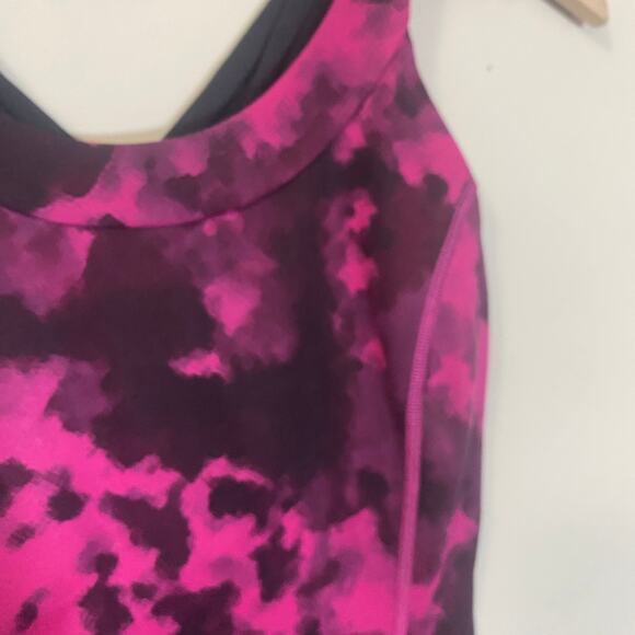 $10 SALE Lululemon Enhearten Tank Top Bra Blooming Pixie Raspberry Black  Sz 8 - Picture 3 of 12